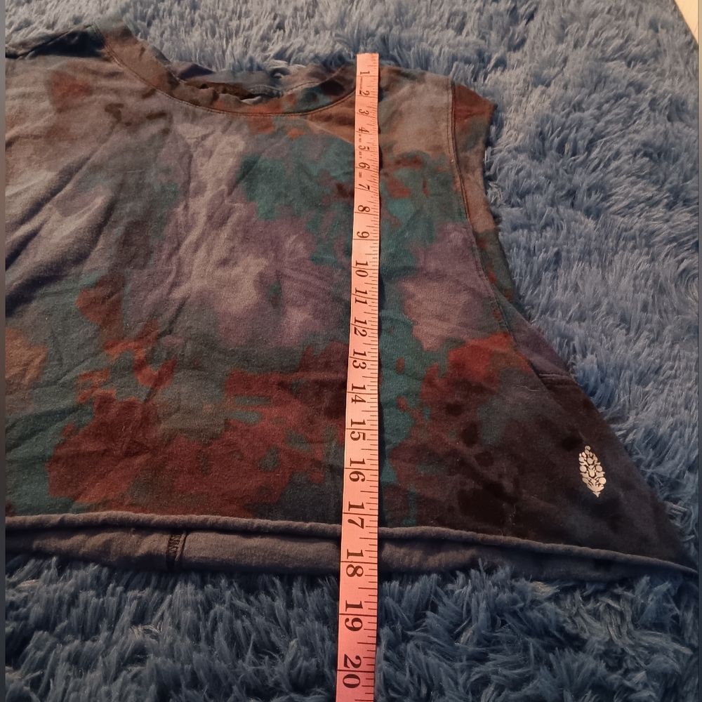 FP Movement by Free People ~ Navy Tie-Dye Oversized Active Crop Top XS - Picture 9 of 12